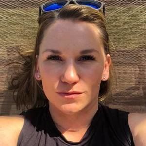 Meet your Posher, Caitlin